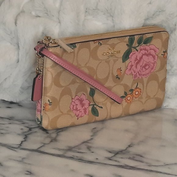Coach Bags Coach Floral Wristlet Poshmark